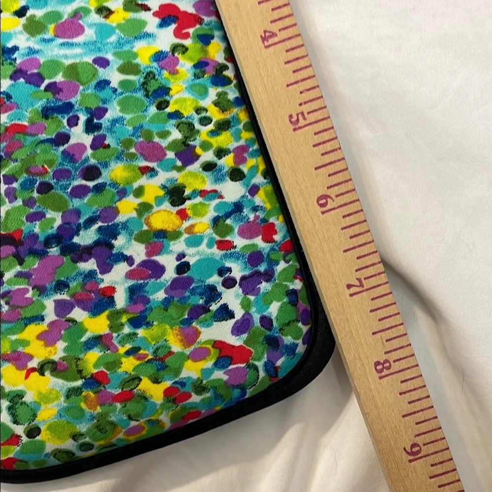 NWT Neoprene Weather Resistant eReader Sleeve, Kindle & Nook Compatible, Multi